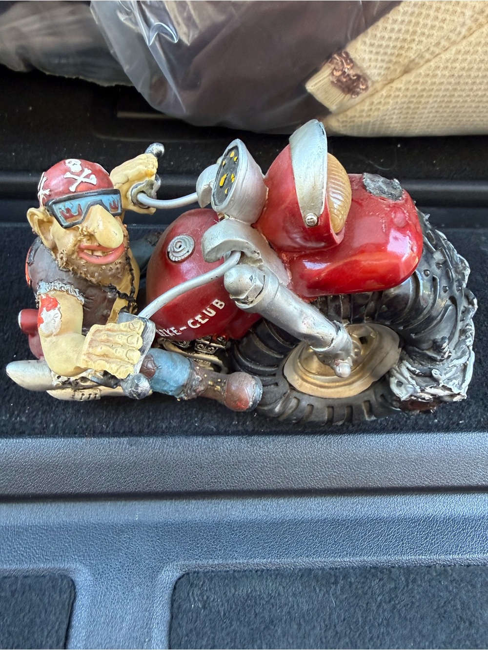 Warren Stratford figurine, a collection of humorous, hand-sculpted caricatures.